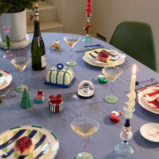 Christmas Tartan Plates - Set of 4